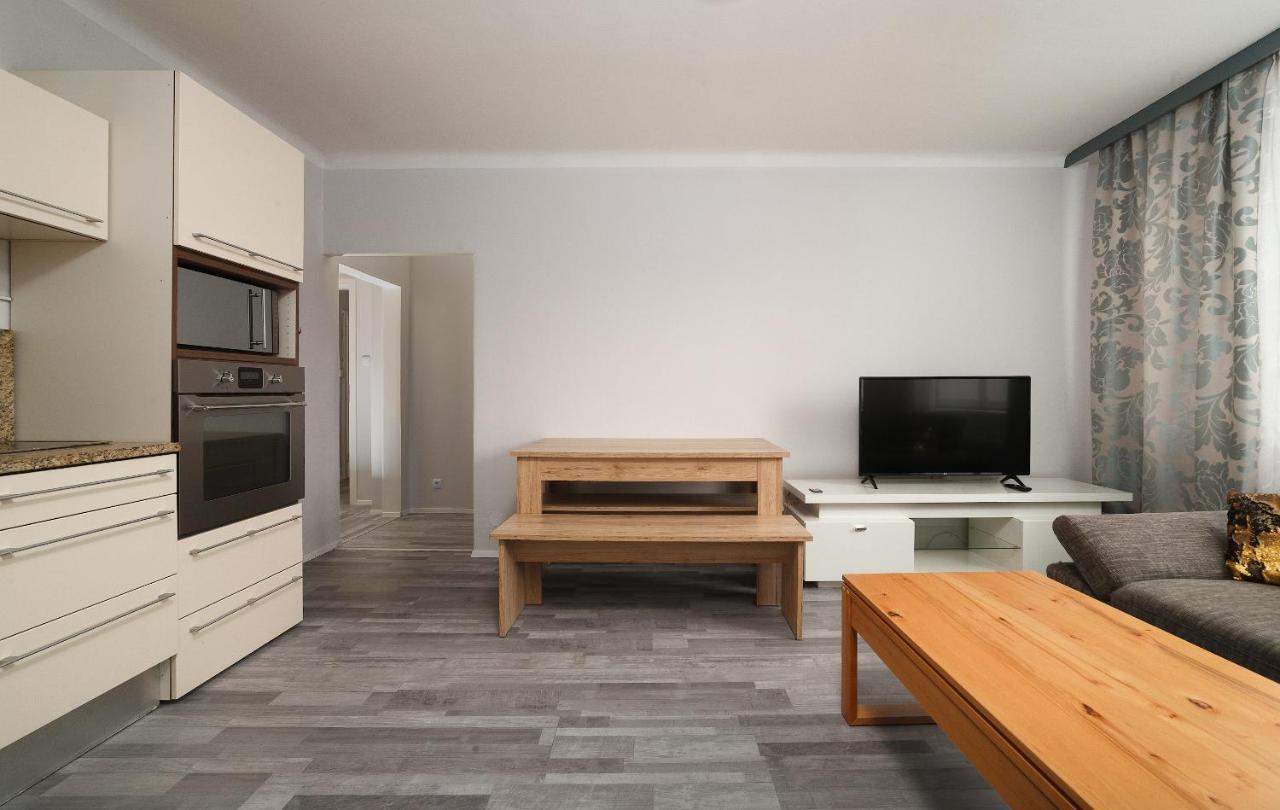 Apartment Brand-new On Shopping Street In Schoenbrunn With Lift Access Wien